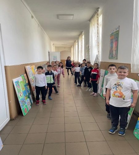 EXPOZITIE-CONCURS-JUDETEAN-PE-ARIPI-DE-PRIMAVARA4